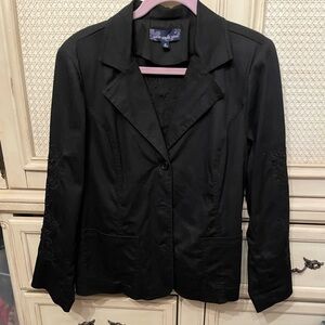 Beautiful Back Susan Graver Jacket. Great for dress or casual.